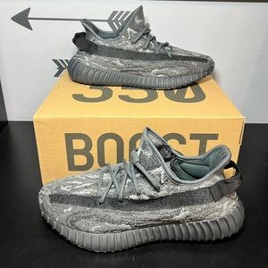 Yeezy 350 V2 MX dark salt